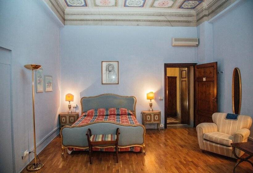سوییت جونیور, La Romea Residenza D Epoca