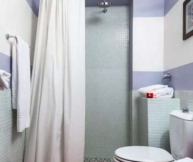 اتاق استاندارد, La Romea Residenza D Epoca
