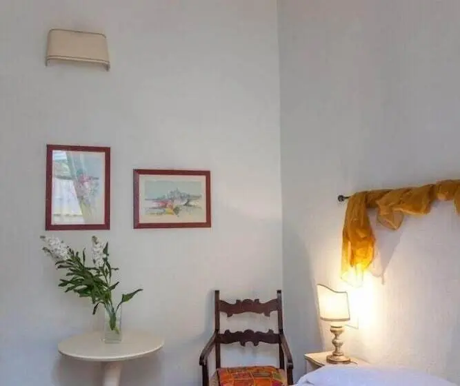 اتاق استاندارد, La Romea Residenza D Epoca