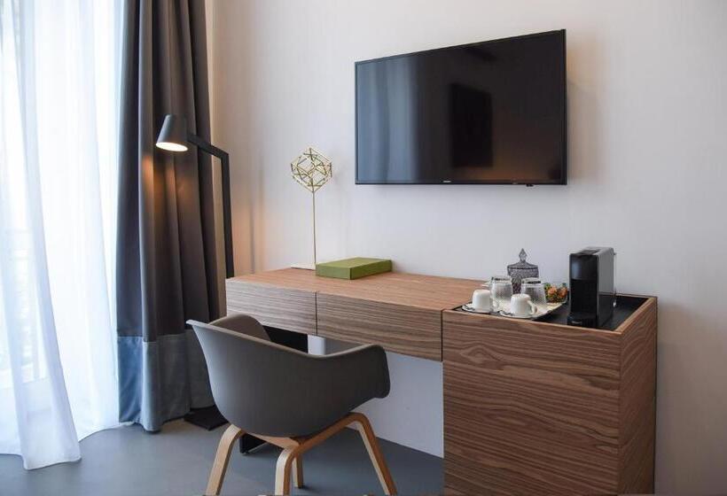 اتاق سوپریور با تخت بزرگ, Le Mummarelle Napoli