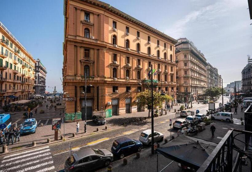 اتاق سه نفره سوپریور با چشم‌انداز دریا, Le Mummarelle Napoli