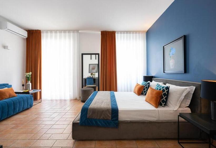 اتاق لوکس, Le Mummarelle Napoli