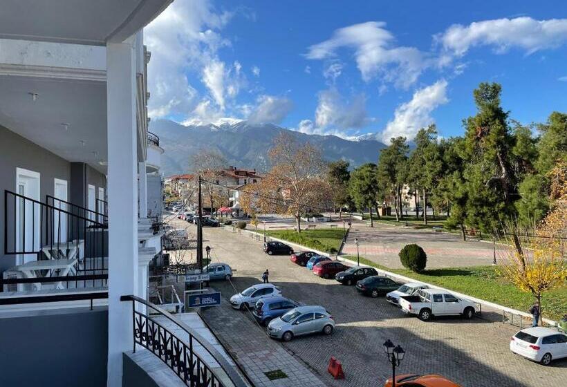 חדר סטודיו סטנדרד, Evagelia