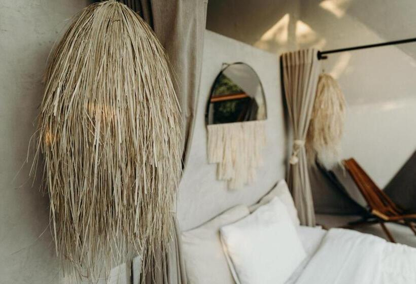 Studiou Standard cu Vedere la Grădină, Mamasan Treehouses & Cabins