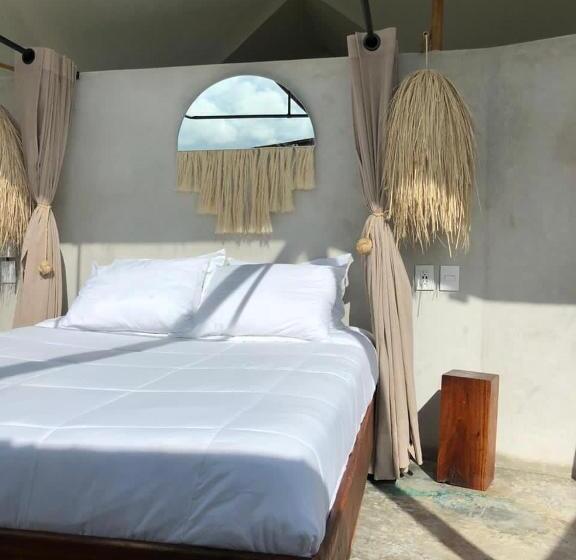 Studiou Standard cu Vedere la Grădină, Mamasan Treehouses & Cabins