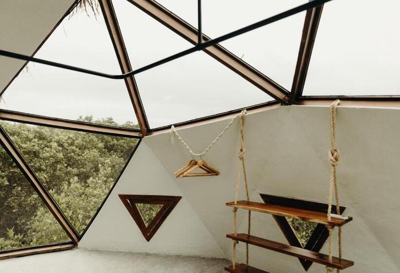 Studio Superior, Mamasan Treehouses & Cabins