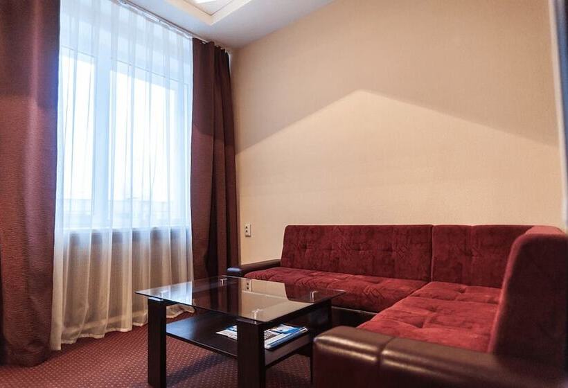 سوییت جونیور, Planeta Spa