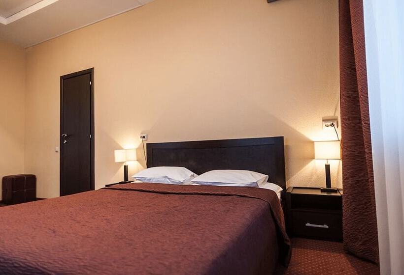 سوییت جونیور, Planeta Spa