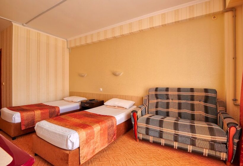 اتاق خانوادگی, Waterloo