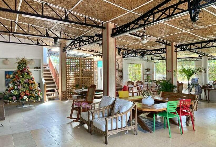 디럭스 트리플 룸, Balai Tinay Guesthouse