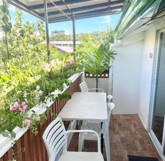 سوییت خانوادگی, Balai Tinay Guesthouse