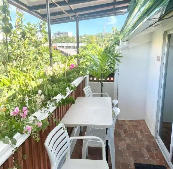 سوییت خانوادگی, Balai Tinay Guesthouse