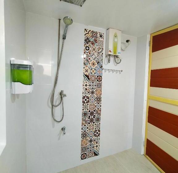 سوییت خانوادگی, Balai Tinay Guesthouse