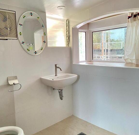 سوییت خانوادگی, Balai Tinay Guesthouse