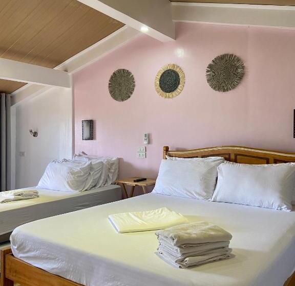 سوییت خانوادگی, Balai Tinay Guesthouse