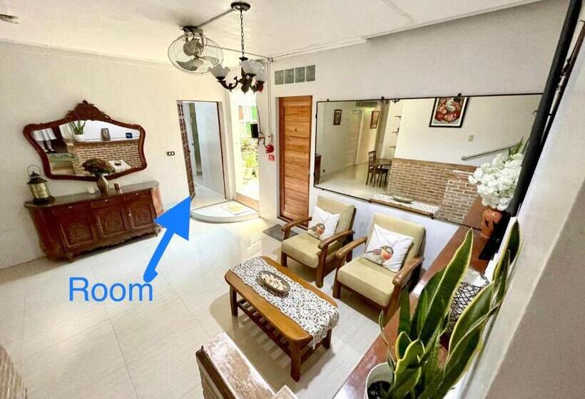 اتاق استاندارد, Balai Tinay Guesthouse