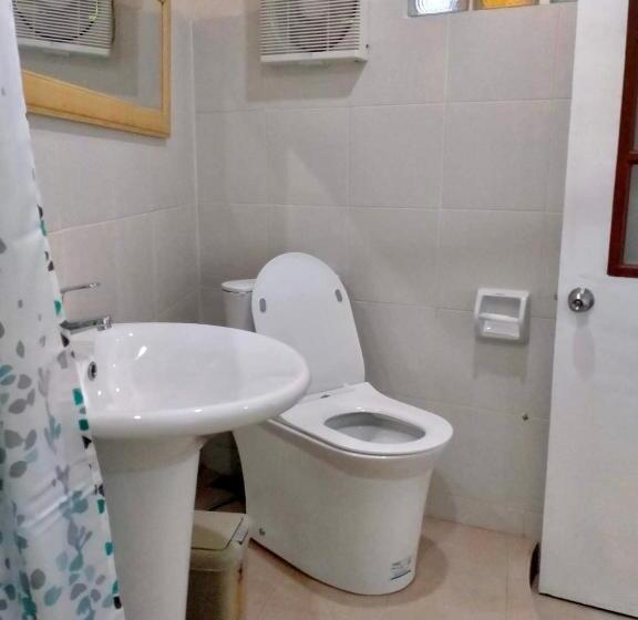 اتاق استاندارد, Balai Tinay Guesthouse