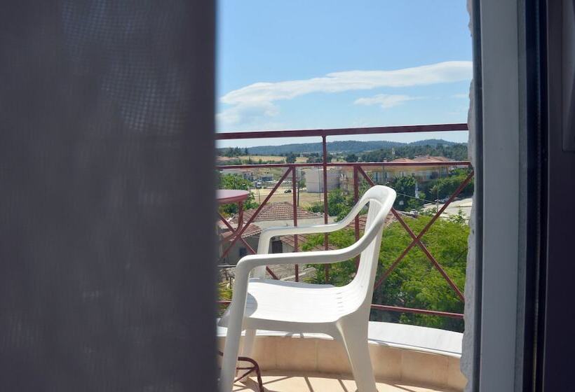 דירת חדר, Giorgio Apartments