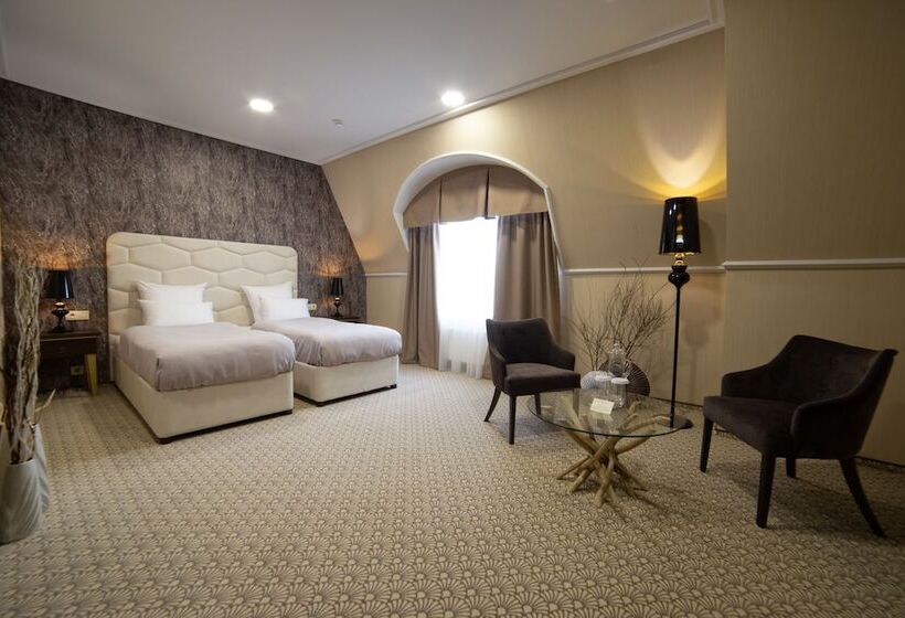 标准间, Grafskiy Park