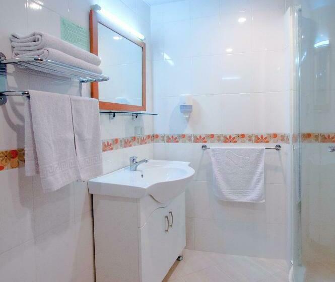 سوئیت با بالکن, Mirhav