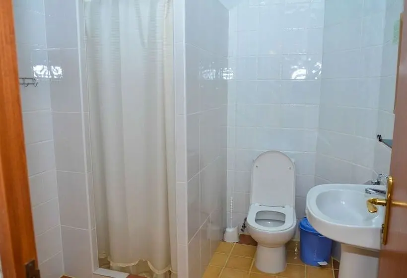 اتاق خانوادگی, Mirhav