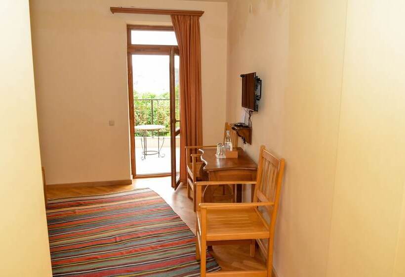 آپارتمان لوکس 1 خوابه, Mirhav