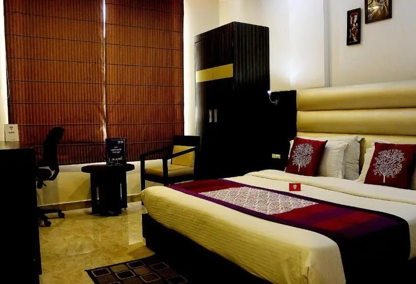 Klassiskt Trippelrum, Fabhotel Narula
