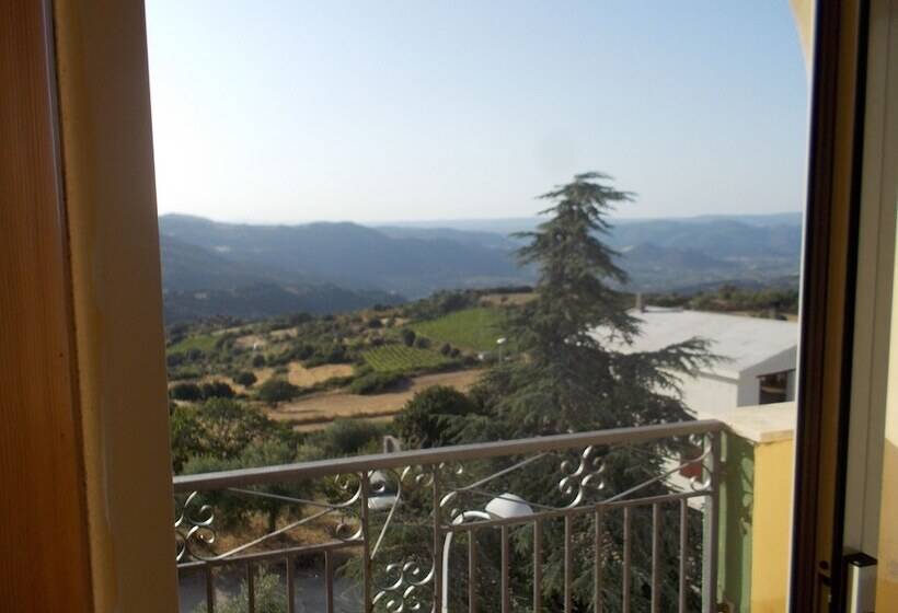 Номер Стандарт с Балконом, Sa 'e Jana