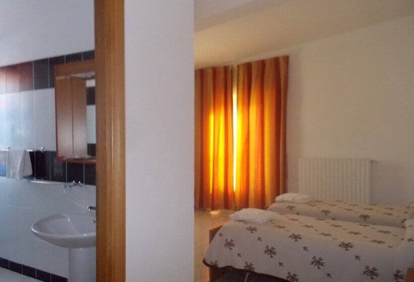 Номер Стандарт Трехместный, Sa 'e Jana