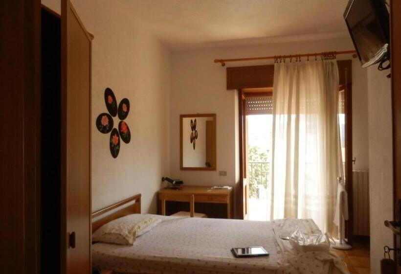 Номер Стандарт Индивидуальный, Sa 'e Jana