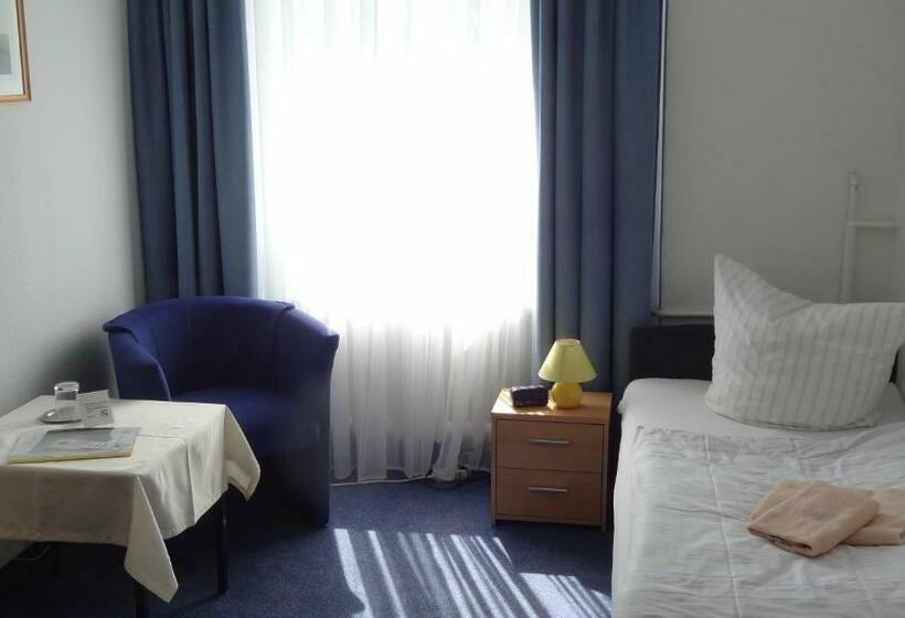 スタンダードシングルルーム, Waldschloss Parow