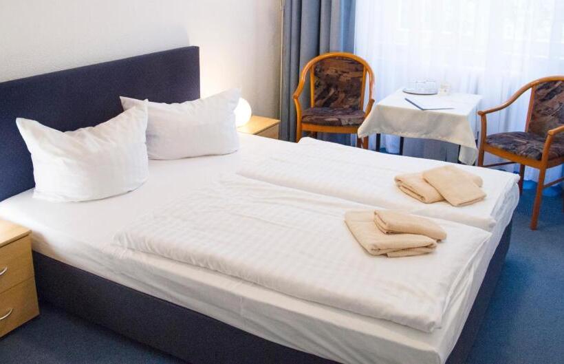 スタンダードルーム, Waldschloss Parow