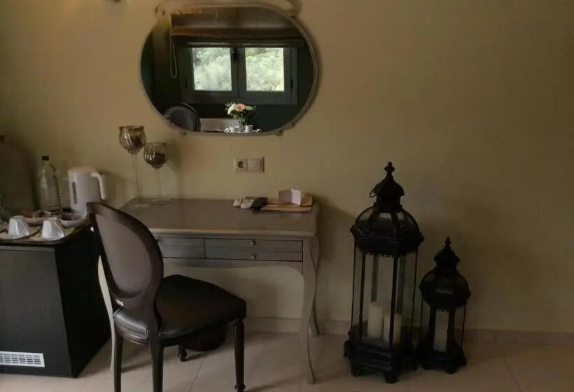 Superior-huone Parveke, Aerinon Guesthouse