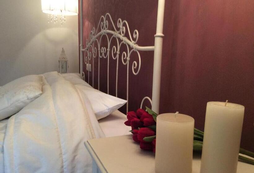 Номер Superior с Балконом, Aerinon Guesthouse