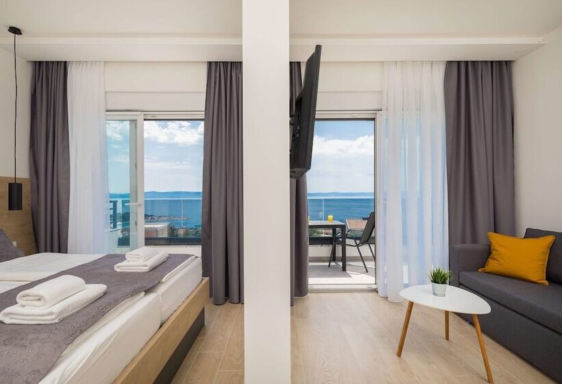 オーシャンビュースーペリアワンルーム, Villa Medak