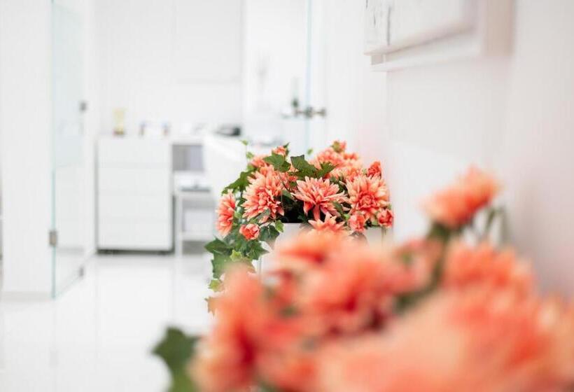 اتاق استاندارد با بالکن, Vittorio Veneto Matera Luxury Rooms