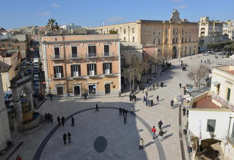 سوییت جونیور با بالکن, Vittorio Veneto Matera Luxury Rooms