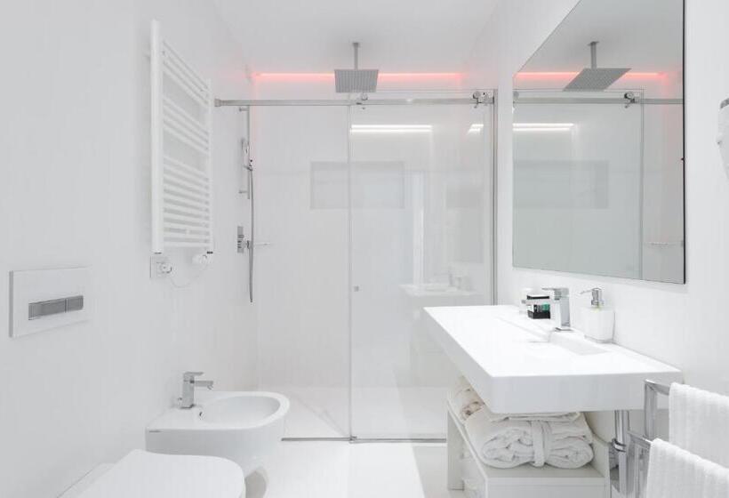 اتاق لوکس با بالکن, Vittorio Veneto Matera Luxury Rooms