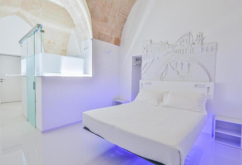 سوییت جونیور با بالکن, Vittorio Veneto Matera Luxury Rooms