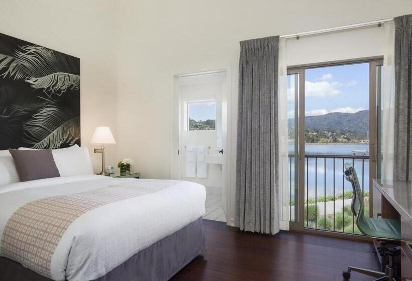 Номер Deluxe, Acqua