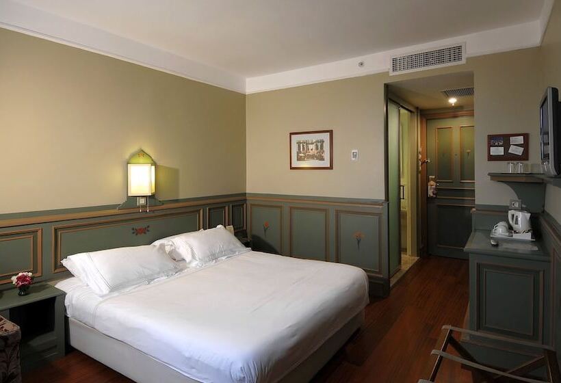 Quarto Estandar, Armada Istanbul Old City