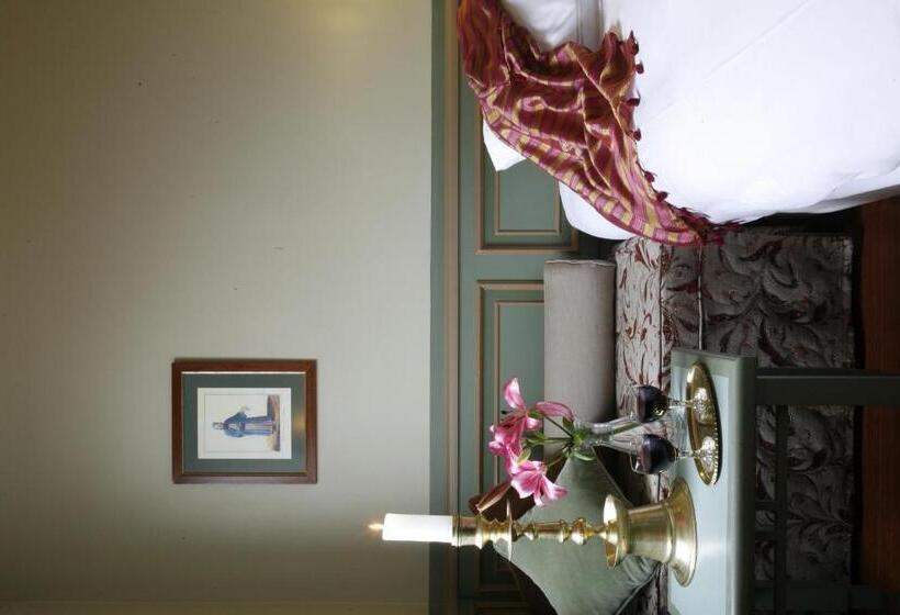 Quarto Estandar, Armada Istanbul Old City