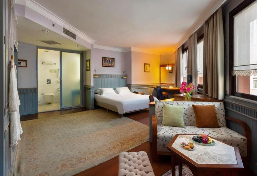 Quarto Deluxe, Armada Istanbul Old City