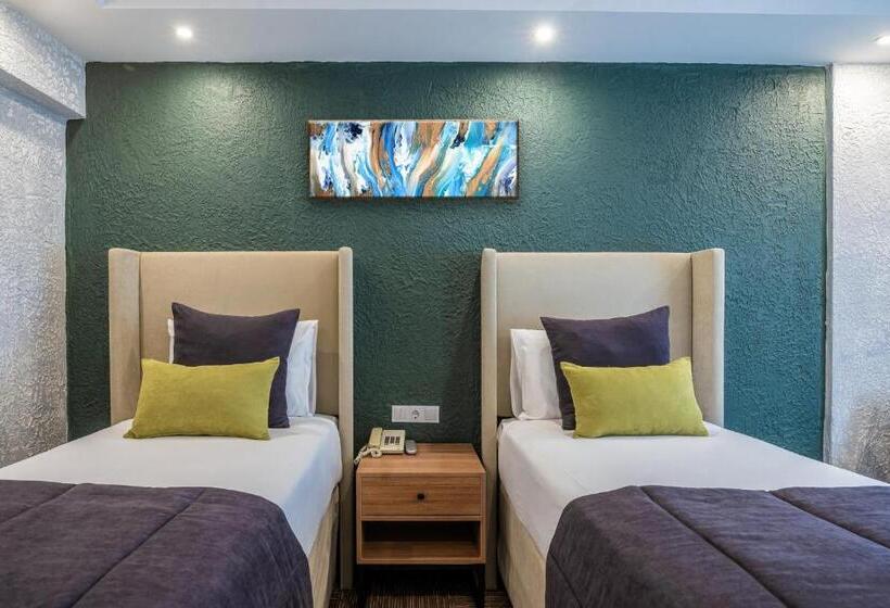 اتاق اکونومی, Carlton Hotel Old City