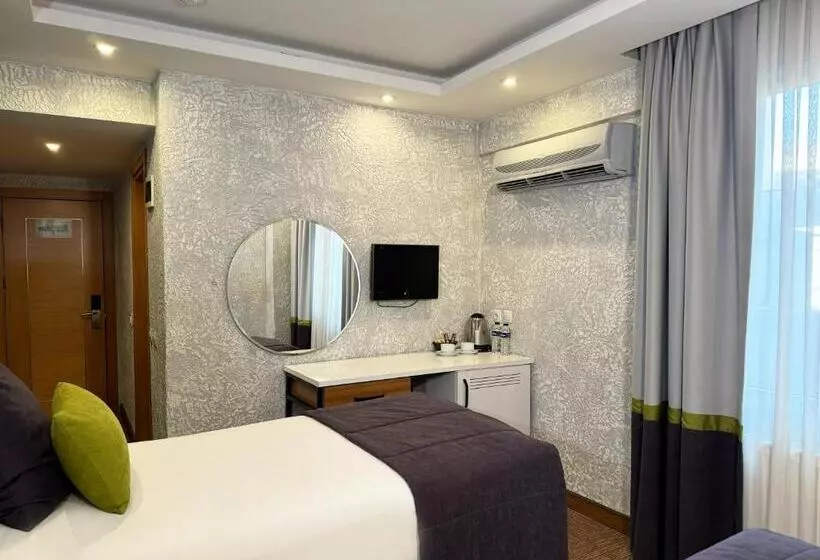 اتاق اکونومی, Carlton Hotel Old City