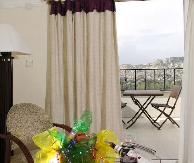 اتاق اجرایی, Dinler Hotels Urgup