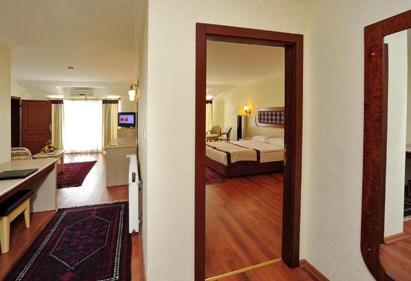 סוויטה אקזקיוטיב, Dinler Hotels Urgup