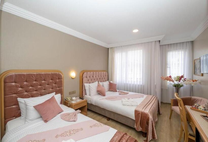 اتاق استاندارد سه نفره, Grand Anka