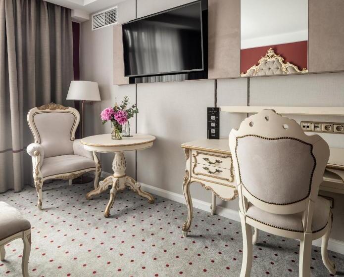 سوییت, Grand Hotel Lviv Casino & Spa