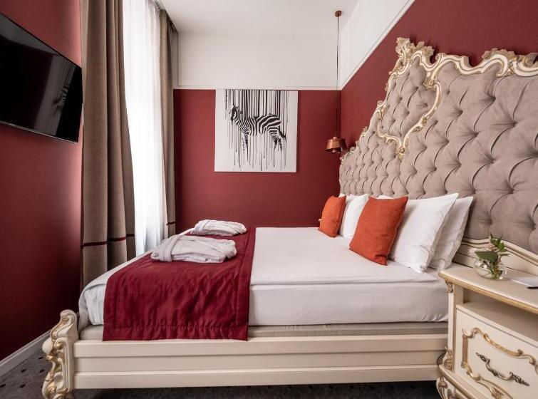 سوییت جونیور, Grand Hotel Lviv Casino & Spa